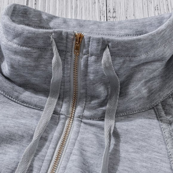 Quilted design with gold zipper pullover - Picture 4 of 4